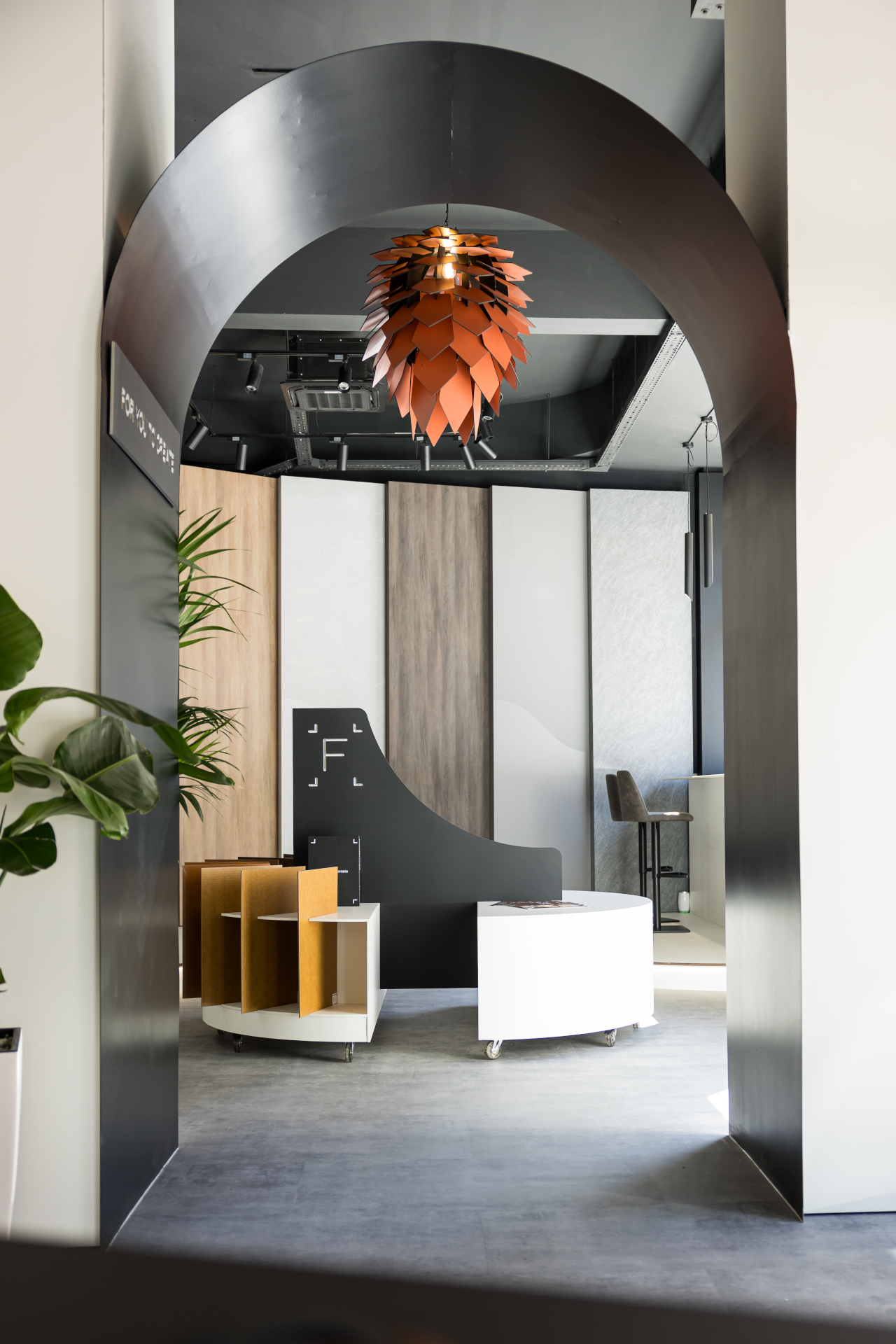 Pe 26 martie, noul showroom Fundermax si-a deschis portile in centrul orasului Bucuresti